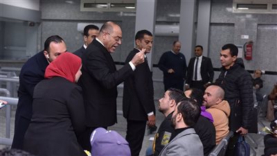 وزير العمل يشهد اختبارات مرشحين للعمل بالخارج (صور)
