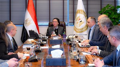 وزيرة البيئة: نحرص على دعم مشروعات تحويل المخلفات إلى طاقة 
