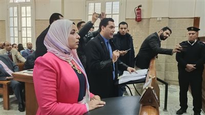 تأجيل محاكمة 