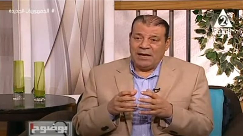 الكاتب الصحفي عصام