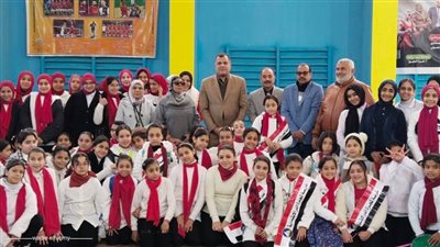 وكيل التعليم بدمياط يشارك طالبات فارسكور ماراثون الاحتفال باليوم العالمي للمرشدات