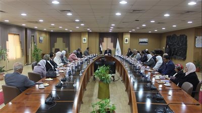 جامعة المنصورة تستقبل فرقا من الهيئة القومية لضمان جودة التعليم والاعتماد
