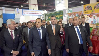 رئيس الوزراء يفتتح المعرض الرئيسي 