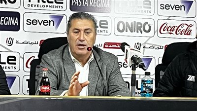 بيسيرو يبدأ تصحيح أخطاء لاعبي الزمالك قبل مباراة القمة 