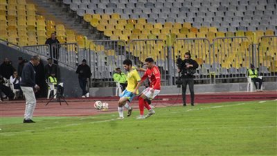 استمرار تقدم الأحمر بثنائية، العارضة تمنع هدف الإسماعيلي أمام الأهلي بعد 75 دقيقة