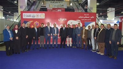  أيمن العشري يطالب المواطنين بالاستفادة من توافر السلع بأسعار مخفضة بمعرض أهلًا رمضان 