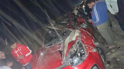مصرع شخص في حادث انقلاب سيارة نقل على طريق المنصورة ميت غمر