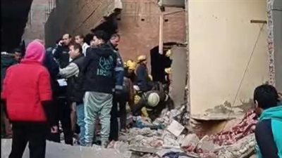 مدير أمن الجيزة يصل لموقع عقار كرداسة المنهار (صور)