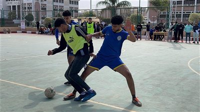 133 طالبًا يتنافسون ببطولة كأس الشهداء في خماسي كرة القدم بجامعة القناة (صور) 
