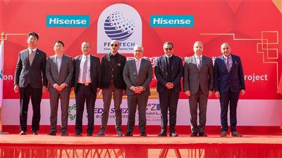 رئيس اقتصادية قناة السويس يشهد وضع حجر أساس مشروع 