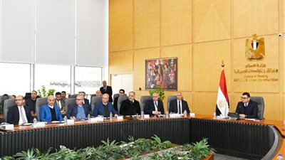 وزير الإسكان يُصدر حزمة من التكليفات والتوجيهات لرؤساء أجهزة المدن الجديدة