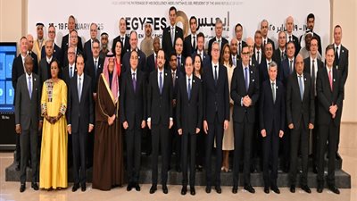 16 صورة ترصد نشاط الرئيس السيسي اليوم في مؤتمر ومعرض إيجبس 2025