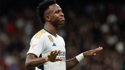 فينسيوس يصدم الهلال السعودي بهذه الصورة