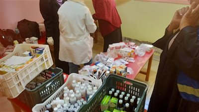 جامعة القناة تنظم قافلة شاملة إلى قرية چنيفة بالسويس (صور) 