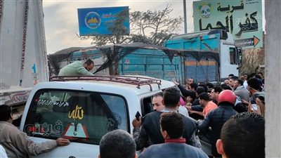 توقف حركة المرور على طريق مصر - إسكندرية بعد تصادم ميكروباص بتريلا في طنطا