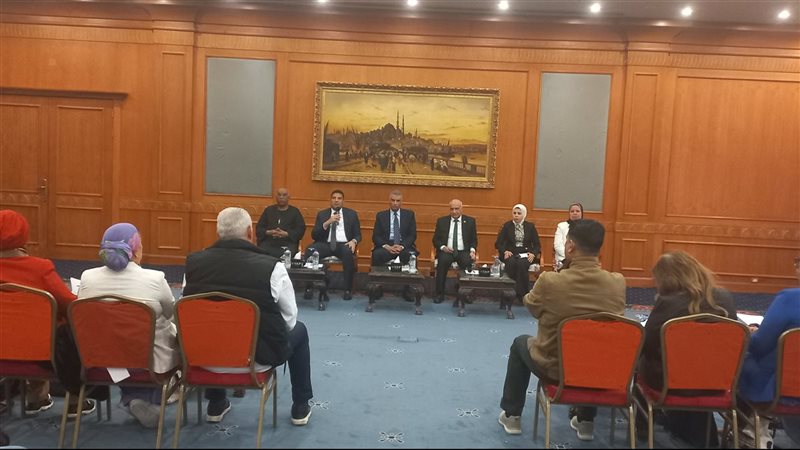 لقاء وفد إسكان النواب