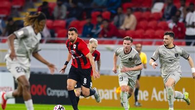 بمشاركة تريزيجيه، الريان يتعادل سلبيا مع استقلال طهران بالشوط الأول