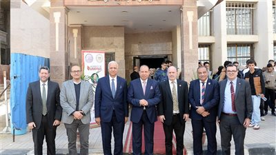 رئيس جامعة المنصورة يستقبل رئيس العلمين الدولية ووفد لويفيل الأمريكية