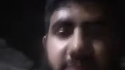 في بث مباشر، شاب يحاول إنهاء حياته بتناول 