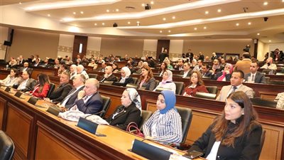 وزير قطاع الأعمال: تنفيذ مبادرات لتحسين كفاءة استخدام الطاقة بالمنشآت التابعة