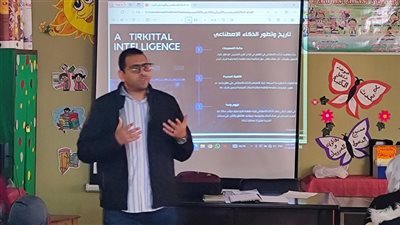 جامعة القناة تناقش تحديات التعليم في عصر الذكاء الاصطناعي بمدارس الإسماعيلية (صور)