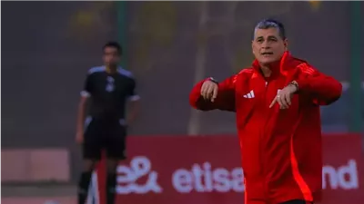 اتحاد الكرة يعلن رسميا تعيين الكولومبي أوسكار رويز رئيسا للجنة الحكام