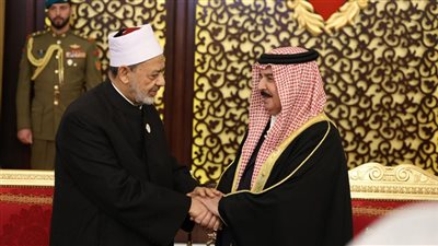 ملك البحرين يستقبل شيخ الأزهر ويؤكد دوره في خدمة قضايا الأمة وتعزيز قيم التضامن