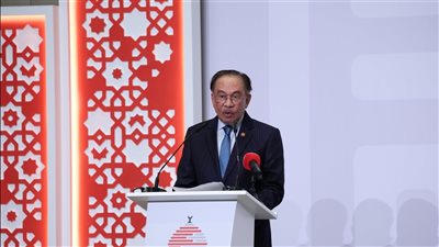 رئيس وزراء ماليزيا: الحوار ضرورة لمواجهة تحديات العصر وفلسطين تواجه استعمارًا ظالمًا