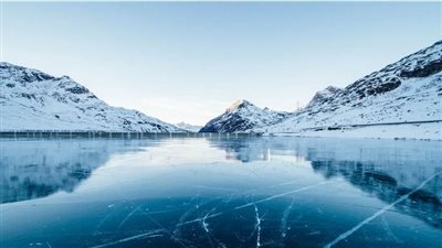 دراسة خطيرة: الأنهار الجليدية تفقد 273 مليار طن من الجليد سنويا