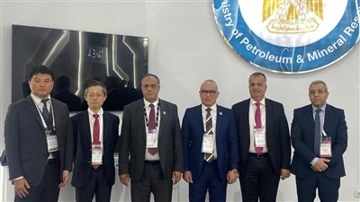 ميتسوبيشي تبحث مع البترول فتح آفاق جديدة للاستثمار في تكنولوجيا الطاقة النظيفة