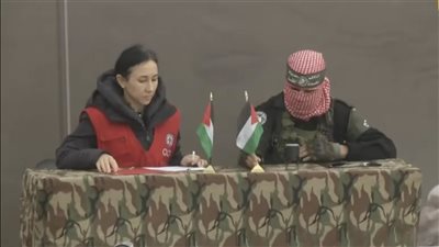 حماس تعلن الإفراج عن 6 محتجزين ضمن المرحلة الأولى من صفقة التبادل غدا