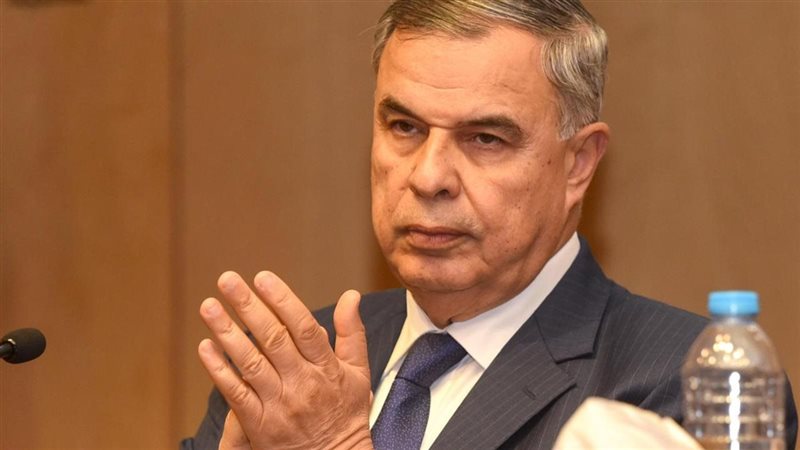 الفريق أحمد خالد،