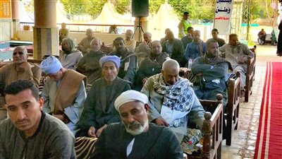 إدارة البيئة بالأقصر تطلق ندوة حول الاستفادة من مخلفات محصول قصب السكر (صور)