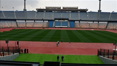 بعد أعمال التطوير، وزير الرياضة يكشف مدى جاهزية استاد القاهرة لاستضافة القمة (صور)