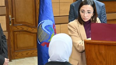 محافظ البحيرة تناقش مطالب وشكاوى المواطنين خلال الاجتماع الأسبوعي 