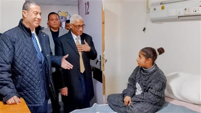 محافظ شمال سيناء يرافق سفير فلسطين لزيارة مستشفي العريش