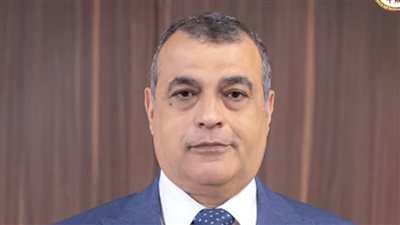 وزير الإنتاج الحربي يوجه رؤساء الشركات بالعمل على تطوير خطوط الإنتاج