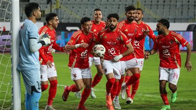 إصابة نجم الأهلي قبل مباراة القمة مع الزمالك واستبعاده من قائمة الفريق 