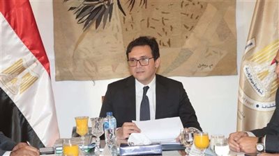 وزير الثقافة يلتقي رئيس شركة 
