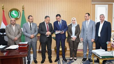 محافظ الشرقية يلتقي نواب البرلمان لبحث طلبات المواطنين