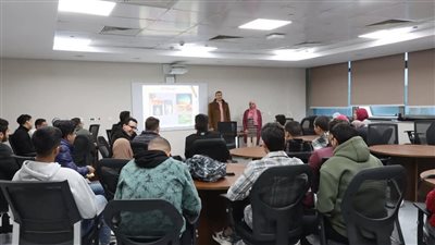 بحوث الإلكترونيات يواصل دعم طلاب الجامعات