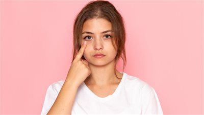 أسباب وطرق علاج الرمش المفرط