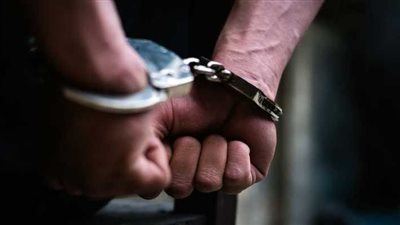 شخص يقتل زوجته ويسلم نفسه للشرطة في قنا