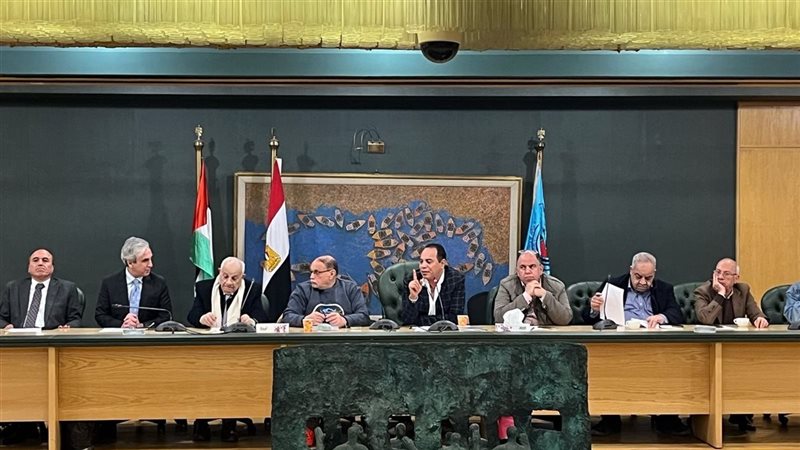 اجتماع اللجنة المشرفة