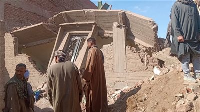 محافظ أسيوط يوجه بتقديم مساعدة عاجلة لأسرة المنزل المنكوب بمنفلوط (صور )