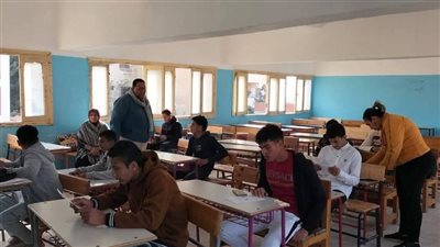 عقد فصول محو الأمية في الإسماعيلية بمشروع 