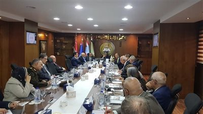 اللجنة التخطيطية لقطاع الدراسات الطبية بالمجلس الأعلى للجامعات تعقد اجتماعها بدورتها الجديدة