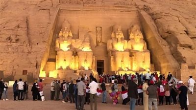 اليوم، تعامد الشمس على وجه رمسيس الثاني بمعبده بأبو سمبل