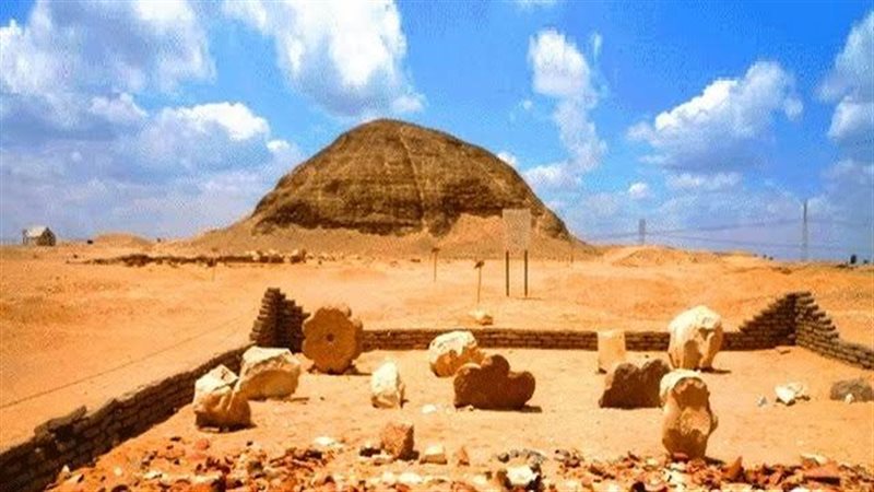هرم هوارة المقطع