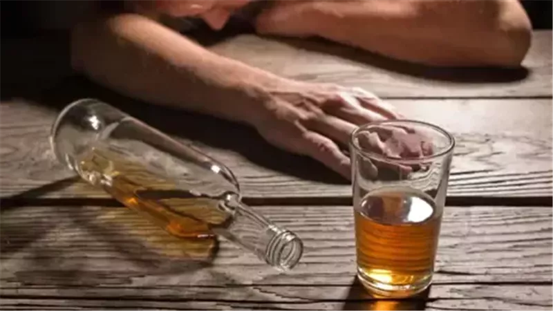 أزمة الكحول المغشوش